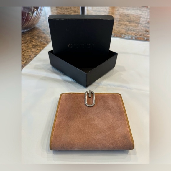 Want to be a Lucky Duck? Join my GiftAwaycongrats  @gabriellelee838 and @jtt1979 - Picture 12 of 15